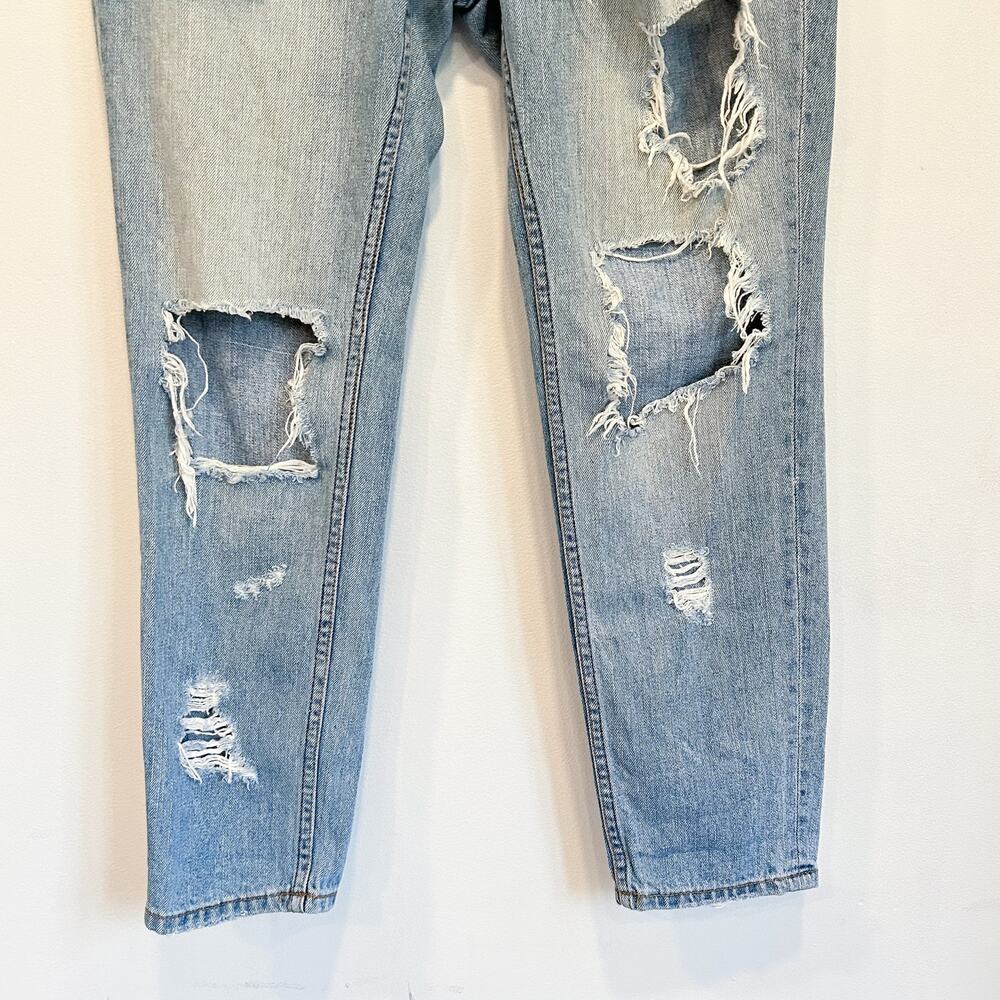 BDG Distressed Slim Boyfriend Jeans Blue Size 28 - Picture 4 of 6